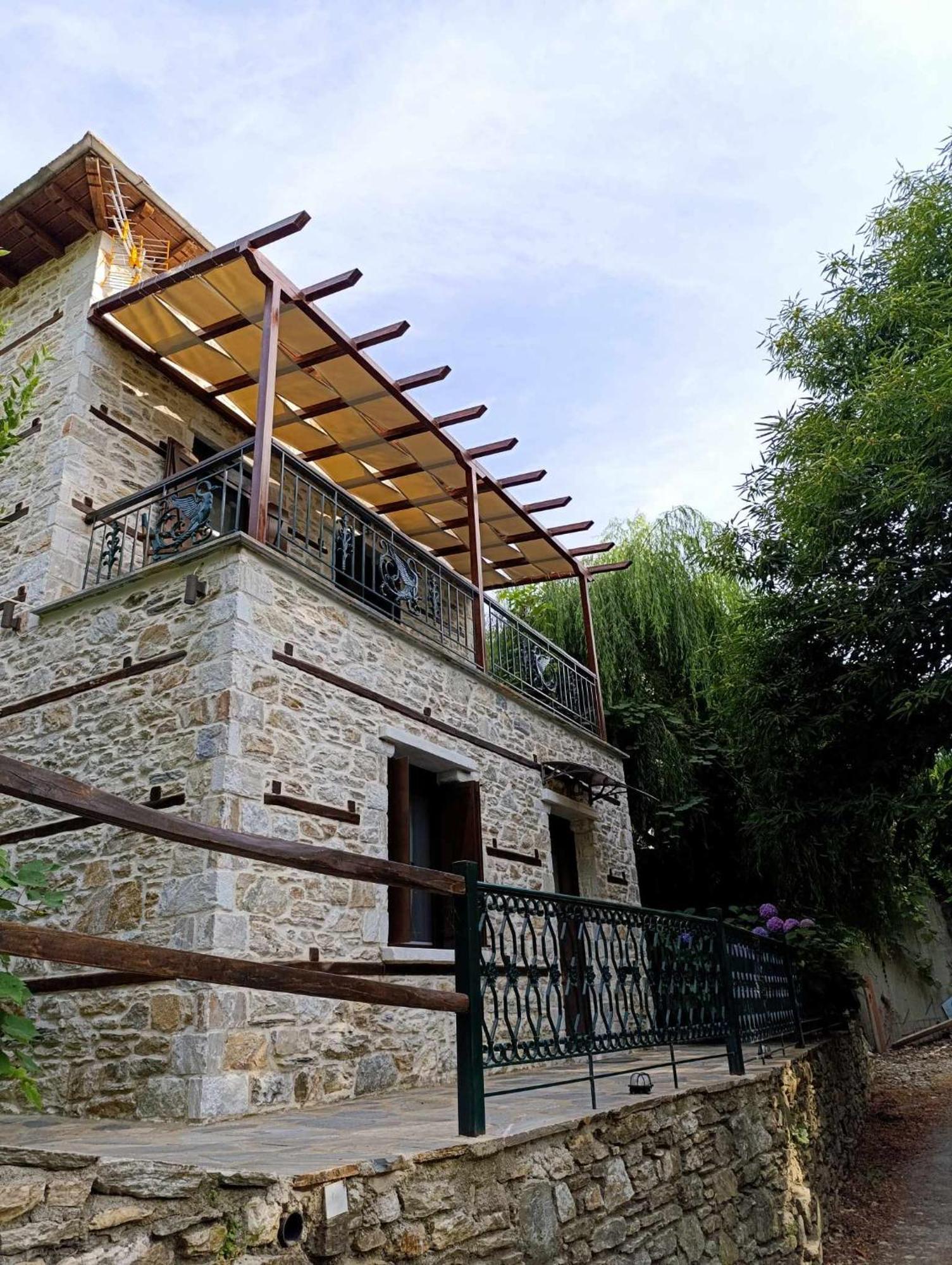 Μountain Whispers Apartment Mourésion Exterior foto