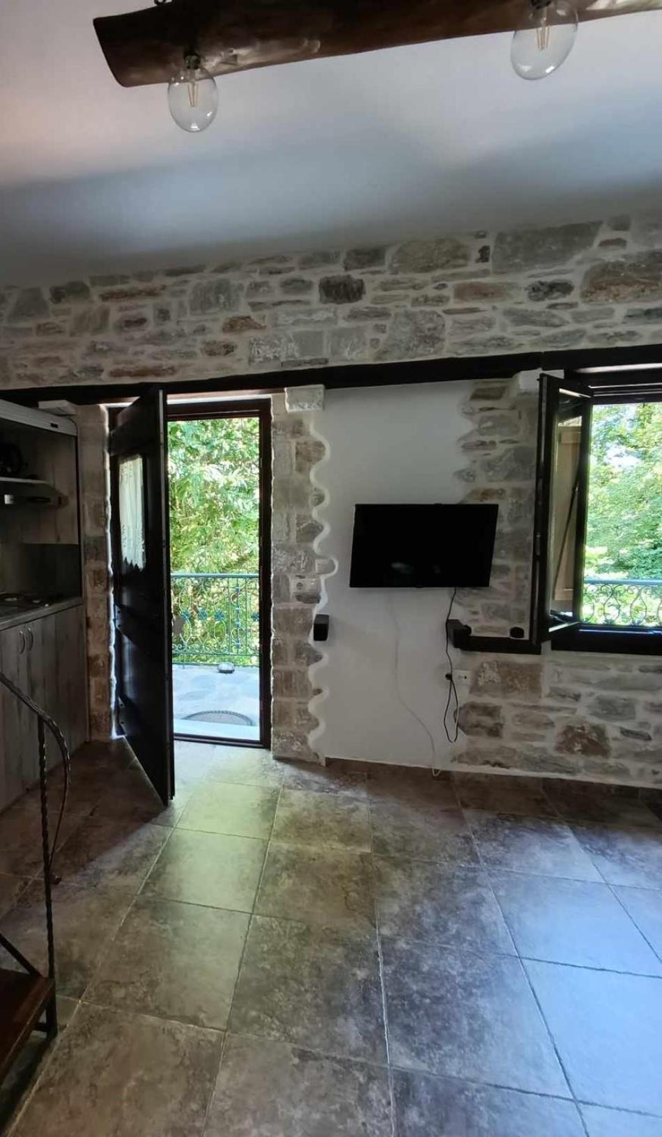 Μountain Whispers Apartment Mourésion Exterior foto